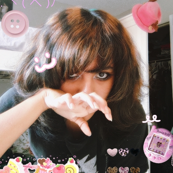 Meet your Posher, Emily - Picture 1 of 1